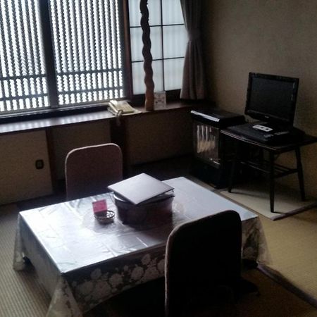 Henmi Ryokan Hakodate Phòng bức ảnh